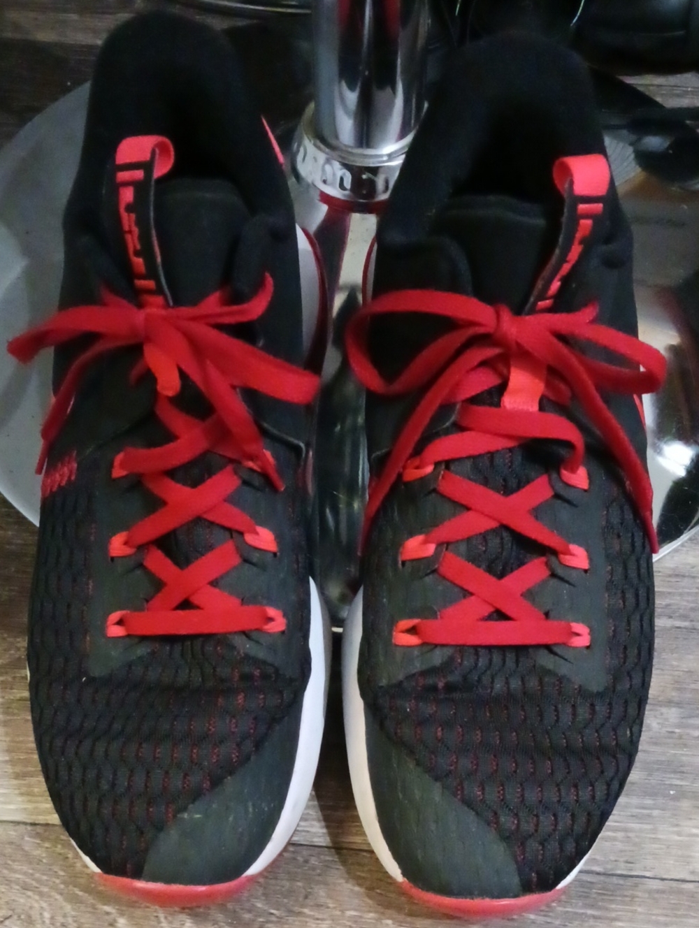 Nike Lebron Witness 5 "Bred" 2021, Size 12